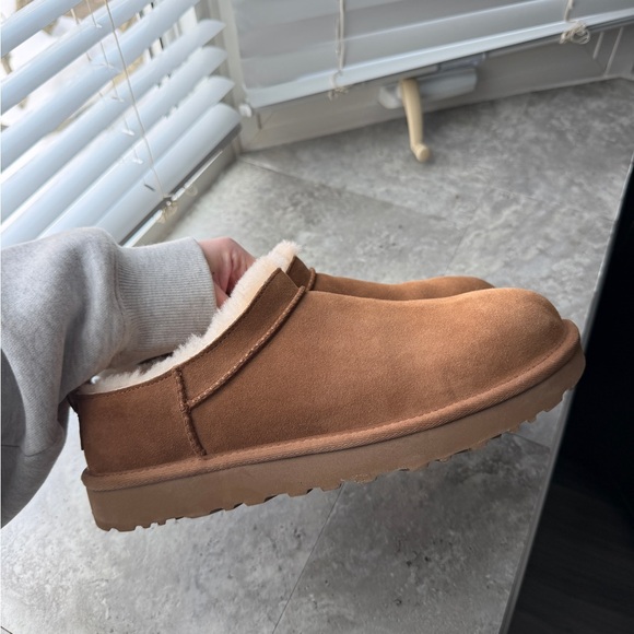 Ugg Micro Boot - Picture 4 of 6